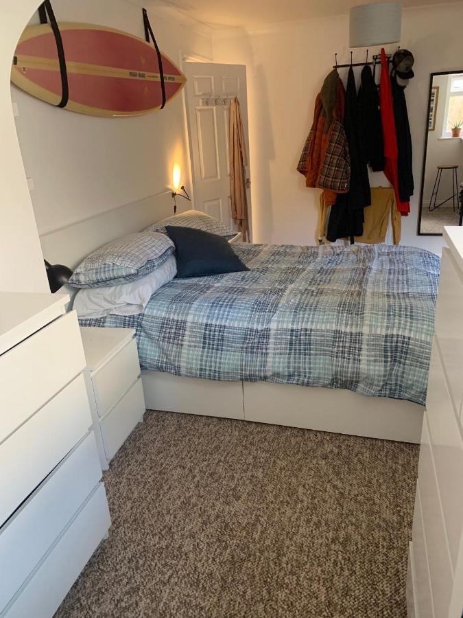Sea Views With Large Deck One Bedroom Very Close To And Town Apartment Newquay (Cornwall)